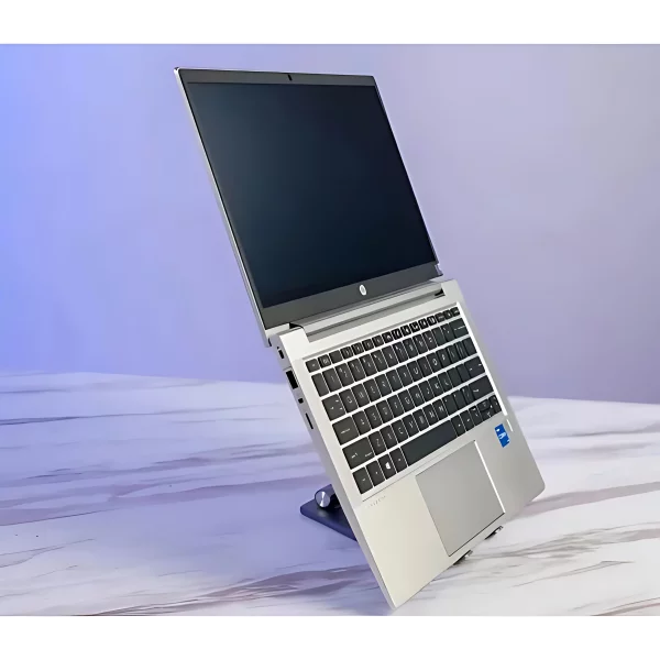 HP 430 G8 i5 11 gen 8 gb ram 256 gb ssd